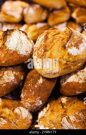 Frankreich, Aquitanien, Gironde, Bordeaux, Marche des Capucins Markt, Brot Stockfoto