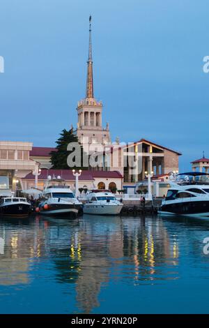 Schwarzmeerküste, Sotschi, Russland, Sea Terminal, Dämmerung Stockfoto