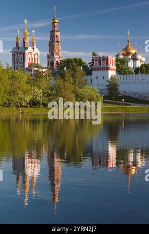 Khamowniki-Bereich, Nowodewitschi-Kloster, am späten Nachmittag, Moskau, Oblast Moskau, Russland Stockfoto