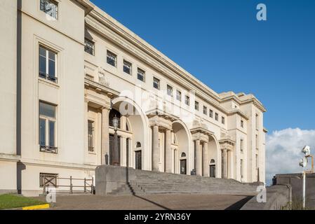 Thermae Palace Hotel, ehemaliges Thermalbad an der Küste / Spa im Art déco-Stil aus dem Jahr 1933 im Badeort Ostend / Oostende, Westflandern, Belgien Stockfoto