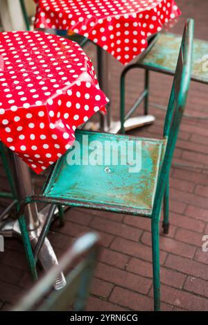 Niederlande, Amsterdam, neun Straßen, Caféstuhl. Stockfoto