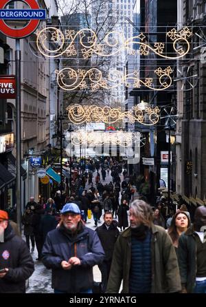 Villiers Street, London, Großbritannien. Dezember 2024. Weihnachtsdekoration in London. Quelle: Matthew Chattle/Alamy Live News Stockfoto