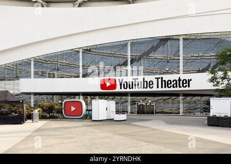 Das YouTube Theater ist eine Musikstätte im Sofi Stadium, Heimstadion der Los Angeles Rams and Chargers, und bietet Platz für 6.000 Personen. Stockfoto