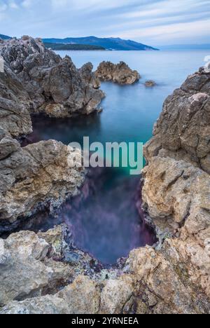 Am Ufer der kroatischen Küste, Istrien, Kroatien. Stockfoto