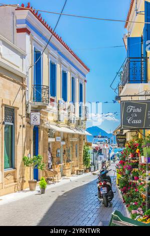 Ägina ist eine griechische Insel im Saronischen Golf in der westlichen Ägäis, auch Golf von Ägina genannt. Die Insel liegt 25 km südwestlich von Athen Stockfoto