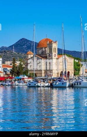 Ägina ist eine griechische Insel im Saronischen Golf in der westlichen Ägäis, auch Golf von Ägina genannt. Die Insel liegt 25 km südwestlich von Athen Stockfoto