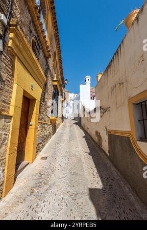 Gasse in Arcos de la Frontera, Provinz Andalusien, Spanien Stockfoto