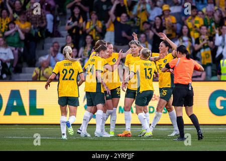 Melbourne, Australien, 4. Dezember 2024. CommBank Matildas feiert am 4. Dezember 2024 im AAMI Park ihr erstes Tor beim Freundschaftsfußballspiel der Frauen aus Australien und Taiwan. Quelle: Santanu Banik/Speed Media/Alamy Live News Stockfoto