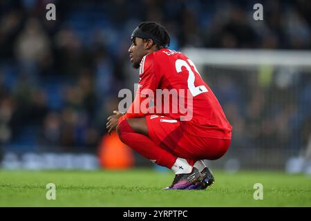 Anthony Elanga aus Nottingham Forest wurde am 4. Dezember 2024 im Etihad Stadium, Manchester, Großbritannien, am 12.04.2024, niedergeschlagen, am Ende des Premier League-Spiels Manchester City gegen Nottingham Forest. (Foto: Alfie Cosgrove/News Images). (Foto: Alfie Cosgrove/News Images/SIPA USA) Credit: SIPA USA/Alamy Live News Stockfoto