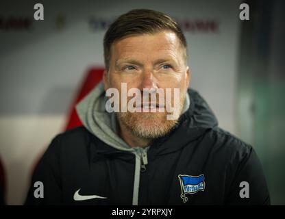 Köln, Deutschland. Dezember 2024. Andreas Zecke Neuendorf (Berlin) 1. FC Köln - Hertha BSC Berlin 04.12.2024 Copyright (nur für journalistische Zwec Stockfoto