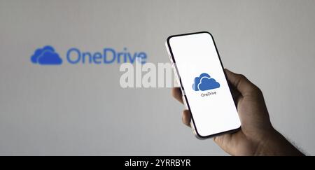 One Drive App für Microsoft Logo auf dem Smartphone-Bildschirm Stockfoto