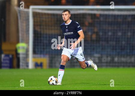 Dezember 2024; Dens Park, Dundee, Schottland: Schottischer Premiership Football, Dundee gegen Motherwell; Ryan Astley aus Dundee Stockfoto