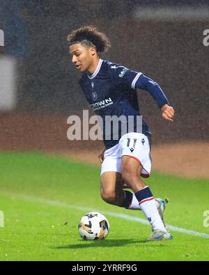 4. Dezember 2024; Dens Park, Dundee, Schottland: Schottischer Premiership Football, Dundee gegen Motherwell; Oluwaseun Adewumi aus Dundee Stockfoto