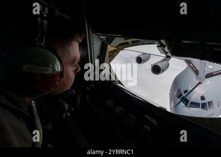 Brian Kelley, Staff der US Air Force, ein KC-135R Stratotanker-Boom-Operator bei der 141st Air Betankungsgeschwader der New Jersey Air National Guard, Re Stockfoto