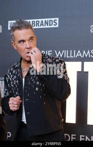 Madrid, Spanien. Dezember 2024. Sänger Robbie Williams besucht die Premiere von Better man im Capitol-Kino am 4. Dezember 2024 in Madrid. Quelle: SIPA USA/Alamy Live News Stockfoto