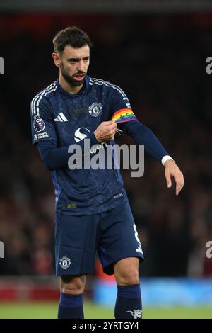 London, Großbritannien. Dezember 2024. Bruno Fernandes (MU) beim Spiel Arsenal gegen Manchester United im Emirates Stadium, London, UK am 4. Dezember 2024. Quelle: Paul Marriott/Alamy Live News Stockfoto