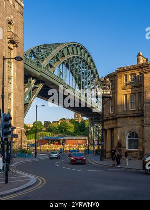 Newcastle upon Tyne, Tyne and Wear, England, Großbritannien - 13. Juni 2023: Blick auf die Tyne Bridge von Quayside Stockfoto