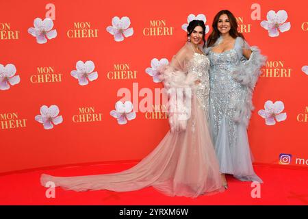 Jeannette Graf und Karen Webb beim Mon Cheri Barbara Tag Event am 4.12.2024 in München Stockfoto