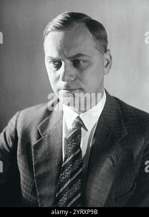 Alfred Ernst Rosenberg (1892 ? 1946) deutscher Nazi-Theoretiker und Ideologe. Er war Leiter des Auswärtigen Amtes der NSDAP während der gesamten Herrschaft des NS-Deutschlands (1933?1945) und leitete zwischen 1934 und 1945 das Amt Rosenberg, eine offizielle nationalsozialistische Einrichtung für Kulturpolitik und Überwachung. Er wurde zum Tode durch Erhängen verurteilt und am 16. Oktober 1946 hingerichtet. Stockfoto