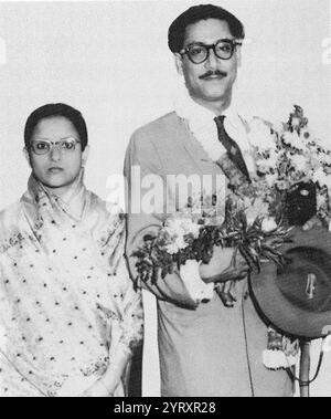 Scheich Mujibur Rahman und seine Frau Begum Faziltunnesa Mujib in den 1950er Jahren Stockfoto