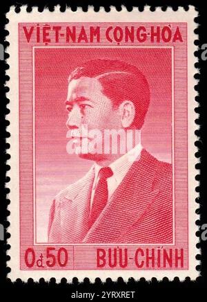 Stempel mit NGO Dinh Diem (1901 ? 2. November 1963), war ein südvietnamesischer Politiker, der von 1955 bis zu seiner Gefangennahme und Ermordung während der CIA 1963 südvietnamesischer Staatsstreich war (1954?1955) und später der erste Präsident Südvietnams (Republik Vietnam). Stockfoto