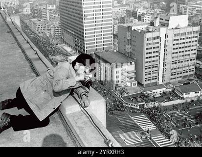 Beerdigung von Präsident Park Chung hee, dem dritten Präsidenten Südkoreas, der am 26. Oktober 1979 bei einem Abendessen im Safe House der Koreanischen Central Intelligence Agency (KCIA) in der Nähe des Präsidentengeländes des Blauen Hauses im Bezirk Jongno, Seoul, Südkorea, ermordet wurde Stockfoto