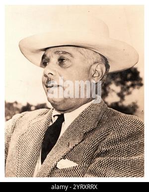 Rafael Leonidas Trujillo Martinez (1929 ? 1969), besser bekannt als Ramfis Trujillo, war der Sohn von Rafael Leonidas Trujillo, dem Diktator der Dominikanischen Republik, nach dessen Ermordung er 1961 kurzzeitig die Macht hielt. Als General der Armee lebte er das Leben eines rücksichtslosen und verwöhnten Playboys. Wegen seiner Unbarmherzigkeit und Grausamkeit ging er ins Exil nach Spanien, wo er nach einem Unfall mit einem Sportwagen an Wunden starb. Stockfoto