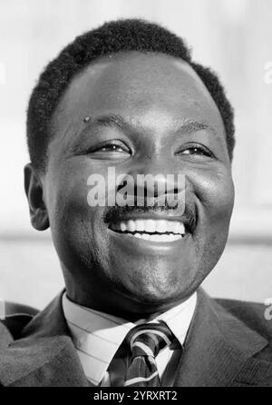 Yakubu Dan Yumma „Jack“ Gowon (* 19. Oktober 1934), ehemaliger nigerianischer Staatschef und Staatsmann, der während des nigerianischen Bürgerkriegs die Kriegsbemühungen der US-Militärregierung leitete. Stockfoto