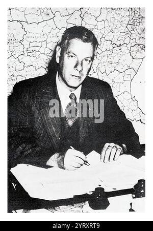 Hendrik Verwoerd (1901 ? 6. September 1966), Premierminister von Südafrika. Er gilt allgemein als Architekt der Apartheid. Verwoerd spielte eine wichtige Rolle bei der sozialen Gestaltung der Apartheid, des Systems institutionalisierter Rassentrennung und weißer Vorherrschaft, als Minister für Native Affairs (1950?1958) und dann als Premierminister (1958?1966), bis zu seiner Ermordung im Jahr 1966. Stockfoto