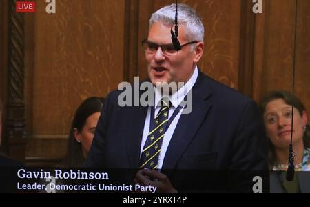 Gavin James Robinson (* 22. November 1984 in Nordirien) ist ein nordirischer unionistischer Politiker und Barrister, der seit März 2024 als Vorsitzender der Democratic Unionist Party (DUP) fungiert und von Juni 2023 bis Mai 2024 stellvertretender DUP-Führer war. Seit den Parlamentswahlen 2015 ist er Abgeordneter für Belfast East im britischen Unterhaus. Stockfoto