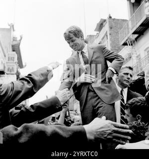 Robert Kennedy war bei den Präsidentschaftswahlen 1968 kurz vor seiner Ermordung aktiv. Stockfoto