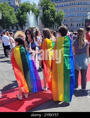 Gay Pride March am Trafalgar Square, Juli 2024 Stockfoto