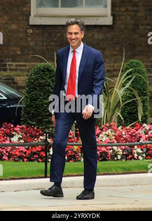 Ed Miliband (Secretary of State for Energy Security and Net Zero), in der Londoner Downing Street, um nach den Wahlen seine neue Rolle in der Labour-Regierung zu übernehmen. Juli 2024. Stockfoto