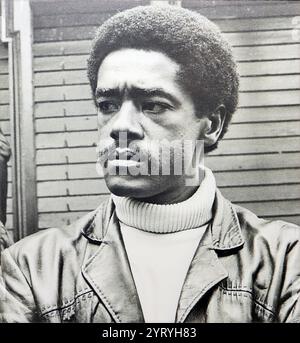 Robert George „Bobby“ Seale (* 1936), US-amerikanischer Politiker und Autor. 1966 war er Mitbegründer der Black Panther Party mit Huey P. Newton. Die Partei wurde als „Black Panther Party for Self-Defence“ gegründet und verfolgte hauptsächlich die Überwachung der Polizeiaktivitäten und die Bekämpfung der Polizeibrutalität in schwarzen Gemeinden, zuerst in Oakland, Kalifornien und später in Städten in den Vereinigten Staaten Stockfoto