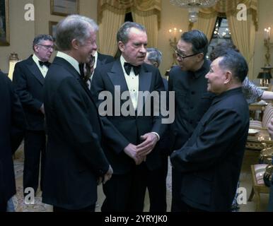 Jimmy Carter, Richard Nixon und Deng Xiaoping während des Staatsessens für den Vize-Premierminister von China. 1979 Stockfoto