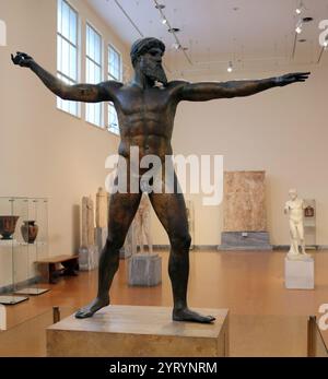 Bronzestatue von Zeus oder Poseidon, gefunden am Kap Artemesion, Griechenland. 460 V. CHR Stockfoto