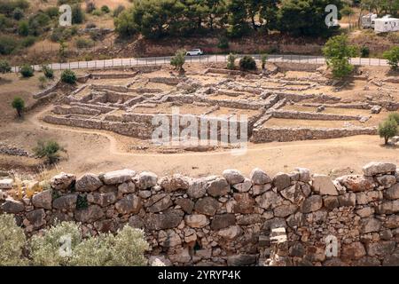 Bronzezeitliche Zitadelle von Mykene in Südgriechenland. Dieser Grabkomplex wurde außerhalb der Mauern von Mykene errichtet und schließlich in die akropolis eingeschlossen, als die Festung im 13. Jahrhundert v. Chr. erweitert wurde. Stellt eine der wichtigsten Merkmale der frühen Phase der mykenischen Zivilisation dar. Stockfoto