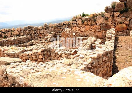 Bronzezeitliche Zitadelle von Mykene in Südgriechenland. Dieser Grabkomplex wurde außerhalb der Mauern von Mykene errichtet und schließlich in die akropolis eingeschlossen, als die Festung im 13. Jahrhundert v. Chr. erweitert wurde. Stellt eine der wichtigsten Merkmale der frühen Phase der mykenischen Zivilisation dar. Stockfoto