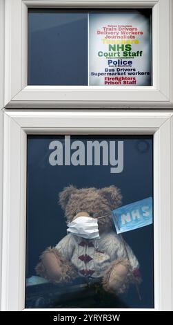 Szene während der Corona-Virus-Pandemie. Mai 2020. Die COVID-19-Pandemie breitete sich Ende Januar 2020 auf das Vereinigte Königreich aus. Bis zum 28. Juni 2020 gab es 311.151 bestätigte Fälle und 43.550 Todesfälle von bestätigten Fällen Stockfoto