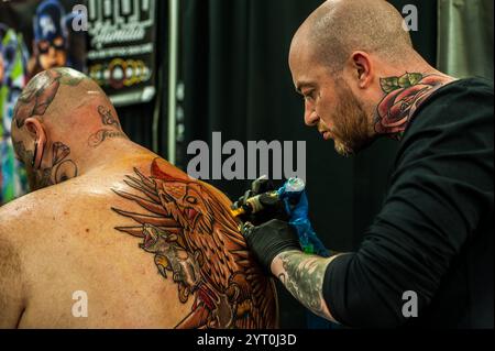 HINWEIS AN SCHREIBTISCHE: Tattoo Trojans Doncaster Tattoo Convention Doncaster, England, ca. 2018 Bilder bleiben urheberrechtlich geschützt. Foto zum Lesen: Rob Leyla Stockfoto
