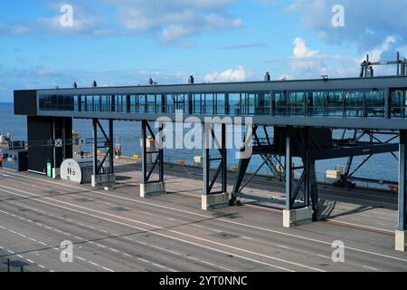 HELSINKI, FINNLAND – 17. August 2024 – Blick auf den Fährhafen West Terminal 2 im Hafen von Helsinki, dem geschäftigsten Passagierschiffterminal i Stockfoto