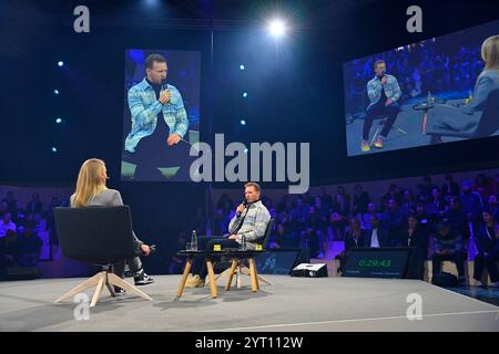 Messe München. Dezember 2024. Nationaltrainer Julian NAGELSMANN (GER) auf der ISPO am 5. Dezember 2024 in der Messe München. ? Quelle: dpa/Alamy Live News Stockfoto