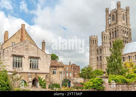 Cathedral Church of Ely, bekannt als die 'Ship of the Fens', Cambridgeshire, England Stockfoto