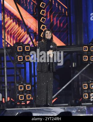 Neapel, Italien. Dezember 2024. Napoli, Serata finale di “X-Factor 2024” auf der piazza del Plebiscito - Sky UNO nella foto: Giorgia Credit: Unabhängige Fotoagentur/Alamy Live News Stockfoto