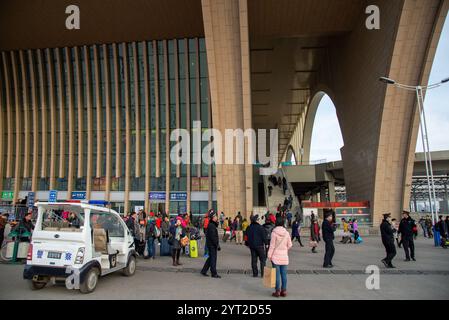 Moderner Bahnhof von Zhaozhou, China Stockfoto