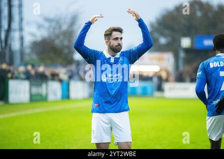 Max Kretzschmar feiert in Wealdstone vs Rochdale 16/11/24 Stockfoto