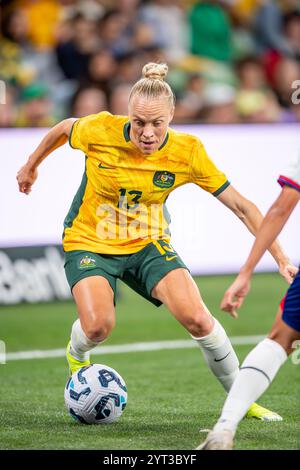 Melbourne, Australien. Dezember 2024. Australiens Tameka Yallop wurde während des Freundschaftsspiels zwischen Australia Matildas und Chinese Taipei im AAMI Park in Aktion gesehen. Endpunktzahl: Australien 3:1 Chinesisches Taipeh (Foto: Olivier Rachon/SOPA Images/SIPA USA) Credit: SIPA USA/Alamy Live News Stockfoto