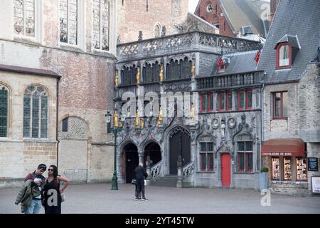 Romanische und gotische Basiliek van het Heilig Bloed te Brügge / Basilique du Saint-sang de Brügge (Brügge Basilika des Heiligen Blutes) erbaut im XII. jahrhundert Stockfoto