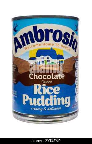 Dose Ambrosia Spezialedition Schokoladenreis Pudding ausgeschnitten auf weißem Hintergrund Stockfoto