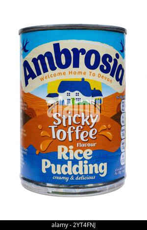 Dose Ambrosia Spezial Edition Sticky Toffee Reispudding ausgeschnitten auf weißem Hintergrund Stockfoto